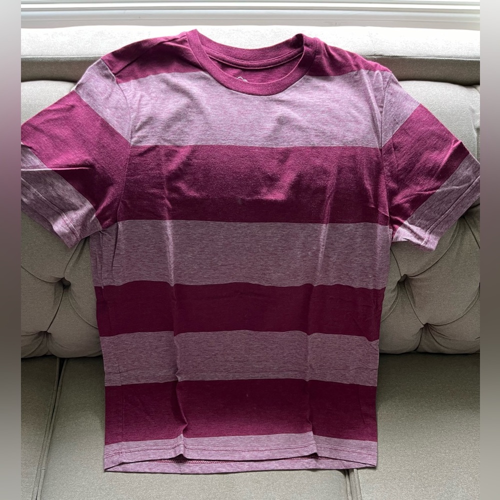 St. John’s Bay, Men’s Crew Neck, Short-Sleeved Cranberry Striped Tee, Size M
